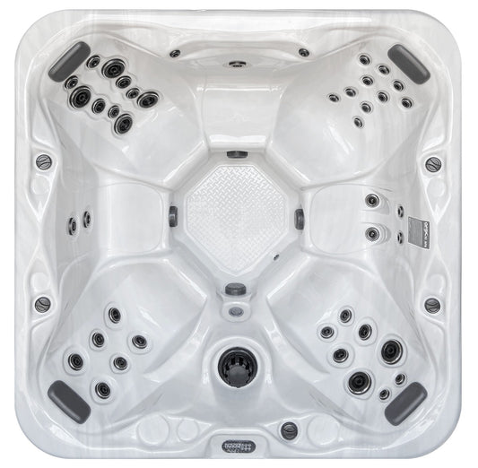 Sunbelt SB 820 hot tub, top view