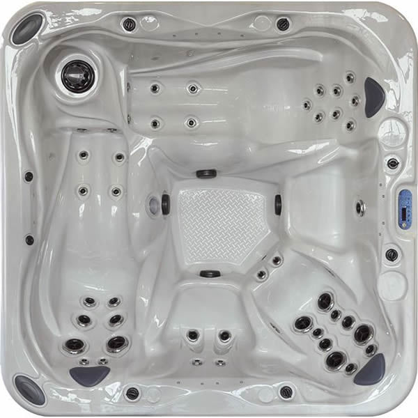 Sunbelt SB 822 hot tub, top view